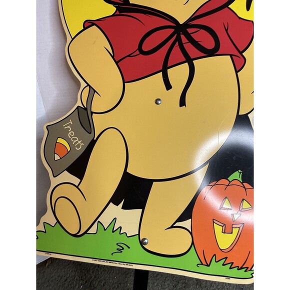 Vintage Halloween JMC Impact Plastics Yard Art Sign Stake Winnie The Pooh 2001 - Picture 3 of 4